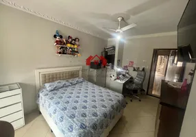 Foto 1 de Casa com 3 Quartos à venda, 209m² em Veloso, Osasco