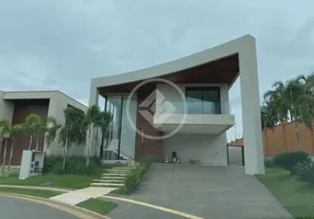 Foto 1 de Casa de Condomínio com 4 Quartos à venda, 480m² em Residencial Alphaville Flamboyant, Goiânia