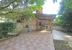 Foto 1 de Casa com 2 Quartos à venda, 84m² em Jardim Veneza , Peruíbe