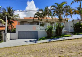 Foto 1 de Casa com 4 Quartos para venda ou aluguel, 340m² em Abraão, Florianópolis