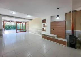 Foto 1 de Casa com 4 Quartos à venda, 205m² em Tristeza, Porto Alegre