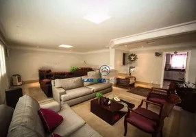 Foto 1 de Apartamento com 4 Quartos à venda, 215m² em Duque de Caxias II, Cuiabá