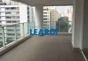 Foto 1 de Apartamento com 4 Quartos à venda, 260m² em Bela Vista, São Paulo