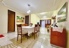 Foto 1 de Casa com 4 Quartos à venda, 178m² em Parque Manibura, Fortaleza