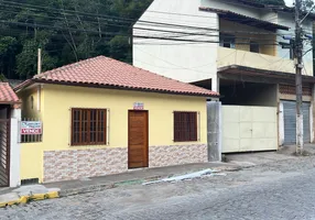 Foto 1 de Casa com 3 Quartos à venda, 105m² em Centro, Santa Maria Madalena