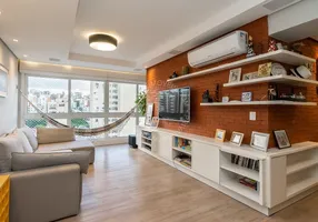 Foto 1 de Apartamento com 3 Quartos à venda, 103m² em Auxiliadora, Porto Alegre