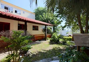 Foto 1 de Casa com 5 Quartos à venda, 201m² em Vila Ipiranga, Porto Alegre