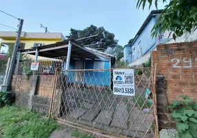 Foto 1 de Casa com 2 Quartos à venda, 196m² em Vila Nova, Porto Alegre