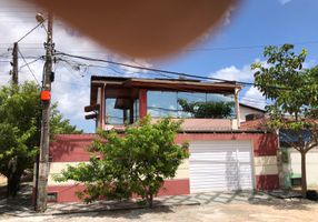 Foto 1 de Sobrado com 3 Quartos à venda, 172m² em Neópolis, Natal