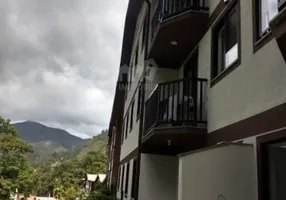 Foto 1 de Apartamento com 3 Quartos à venda, 88m² em Samambaia, Petrópolis