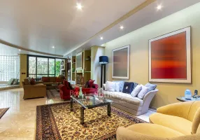 Foto 1 de Casa com 4 Quartos à venda, 356m² em Jardim Europa, São Paulo