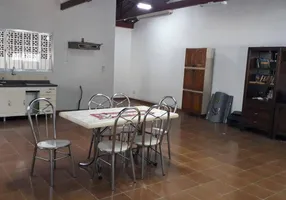 Foto 1 de Casa com 3 Quartos à venda, 271m² em Vila Universitária, São Paulo