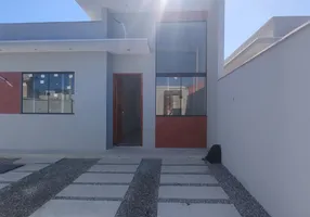 Foto 1 de Casa com 2 Quartos à venda, 64m² em Mariléa Chácara, Rio das Ostras