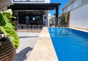 Foto 1 de Casa de Condomínio com 3 Quartos à venda, 216m² em Cachoeira do Bom Jesus, Florianópolis