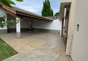 Foto 1 de Casa com 3 Quartos para alugar, 132m² em Nova Gardenia, Atibaia