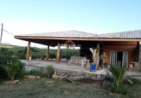 Foto 1 de Fazenda/Sítio com 1 Quarto à venda, 130m² em Area Rural de Taubate, Taubaté