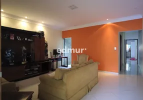 Foto 1 de Sobrado com 3 Quartos à venda, 200m² em Vila Camilopolis, Santo André