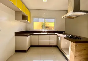 Foto 1 de Casa de Condomínio com 3 Quartos para venda ou aluguel, 127m² em Pompéia, Piracicaba