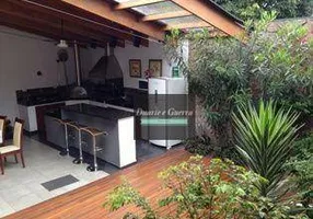 Foto 1 de Casa com 5 Quartos à venda, 300m² em Jardim da Saude, São Paulo