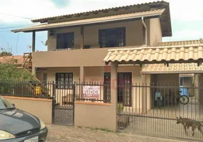 Foto 1 de Casa com 4 Quartos à venda, 143m² em Centro, Bombinhas