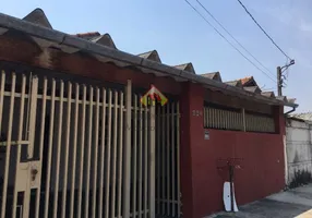 Foto 1 de Casa com 5 Quartos para venda ou aluguel, 140m² em Vila Aparecida, Taubaté