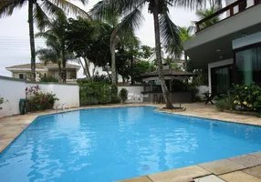 Foto 1 de Casa de Condomínio com 5 Quartos à venda, 300m² em Jardim Acapulco , Guarujá