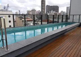 Foto 1 de Apartamento com 1 Quarto para alugar, 33m² em Santa Ifigênia, São Paulo