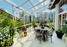 Foto 1 de Casa com 4 Quartos à venda, 350m² em Jardim Vitoria Regia, São Paulo