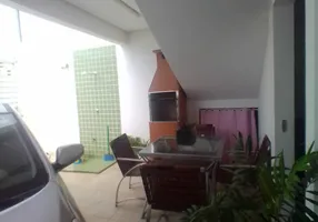 Foto 1 de Sobrado com 5 Quartos à venda, 160m² em Centro, Barra dos Coqueiros