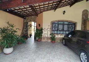 Foto 1 de Casa com 2 Quartos à venda, 80m² em Jardim Imperador, Praia Grande