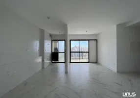 Foto 1 de Apartamento com 2 Quartos à venda, 81m² em Kobrasol, São José