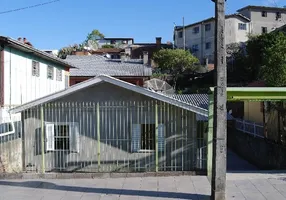 Foto 1 de Casa com 2 Quartos à venda, 38m² em Kayser, Caxias do Sul