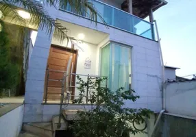 Foto 1 de Casa com 3 Quartos à venda, 150m² em Vila Clóris, Belo Horizonte
