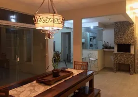 Foto 1 de Casa com 3 Quartos à venda, 138m² em Jardim Santa Beatriz, Guarulhos