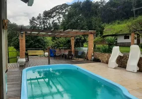 Foto 1 de Fazenda/Sítio com 3 Quartos à venda, 1172m² em Banquete, Bom Jardim