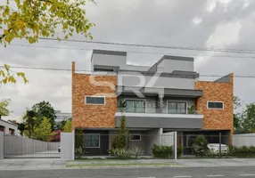 Foto 1 de Sobrado com 3 Quartos à venda, 192m² em Bom Jesus, São José dos Pinhais