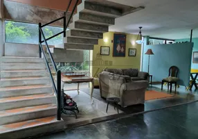 Foto 1 de Casa de Condomínio com 4 Quartos à venda, 380m² em Chacara dos Eucaliptos, São José dos Campos