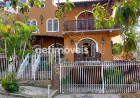 Foto 1 de Casa com 4 Quartos para alugar, 393m² em Comiteco, Belo Horizonte