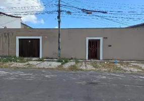 Foto 1 de Casa com 6 Quartos à venda, 426m² em Cidade dos Funcionários, Fortaleza