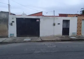 Foto 1 de Casa com 2 Quartos à venda, 120m² em Jangurussu, Fortaleza