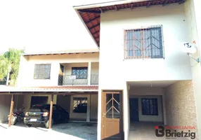 Foto 1 de Casa com 9 Quartos à venda, 300m² em Bom Retiro, Joinville