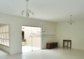 Foto 1 de Casa com 3 Quartos à venda, 342m² em Parada do Alto, Sorocaba