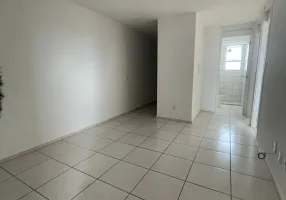 Foto 1 de Apartamento com 2 Quartos para alugar, 47m² em Maraponga, Fortaleza