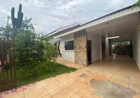 Foto 1 de Casa com 3 Quartos à venda, 126m² em Conjunto Habitacional Requiao, Maringá