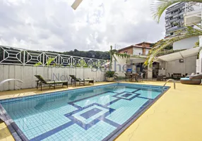 Foto 1 de Casa com 6 Quartos à venda, 700m² em Alto de Pinheiros, São Paulo