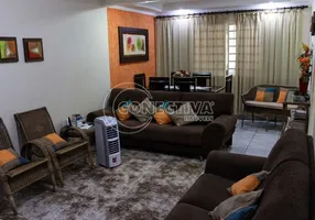 Foto 1 de Casa com 3 Quartos à venda, 165m² em Jardim Guanabara III, Goiânia