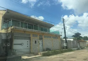 Foto 1 de Sobrado com 5 Quartos à venda, 500m² em Hiléia, Manaus