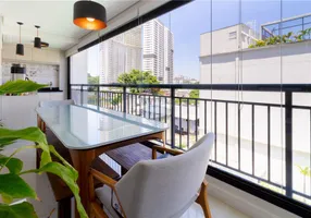 Foto 1 de Apartamento com 2 Quartos à venda, 70m² em Lapa, São Paulo