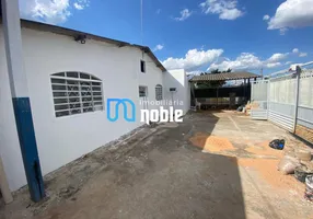 Foto 1 de Casa com 3 Quartos à venda, 250m² em Residencial Santos Dumont, Brasília