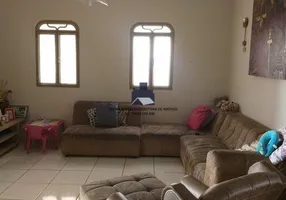 Foto 1 de Casa com 4 Quartos à venda, 230m² em Jardim Nazareth, São José do Rio Preto